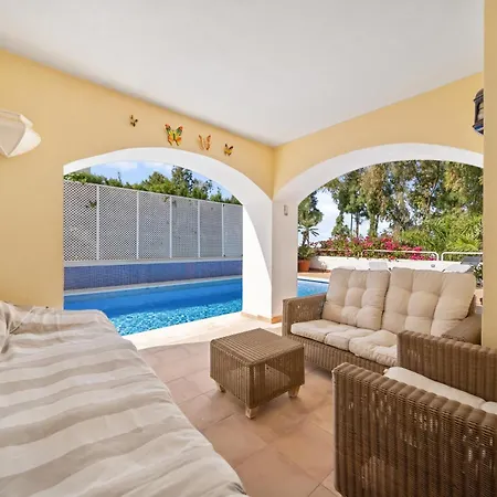 Charming Andalusian Style In Nueva Andalucia