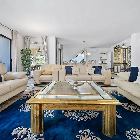 Charming Andalusian Style In Nueva Andalucia ヴィラ *