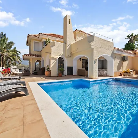 Charming Andalusian Style In Nueva Andalucia * マルベーリャ