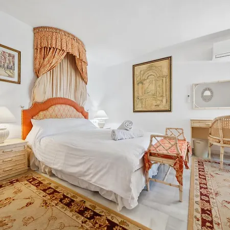 Charming Andalusian Style In Nueva Andalucia Вилла Марбелья